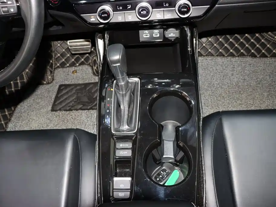 Honda Civic — фото 15