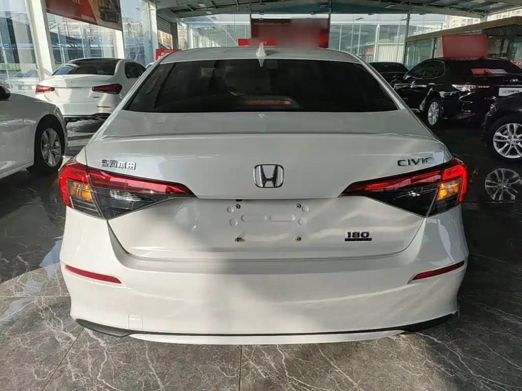 Honda Civic — фото 5