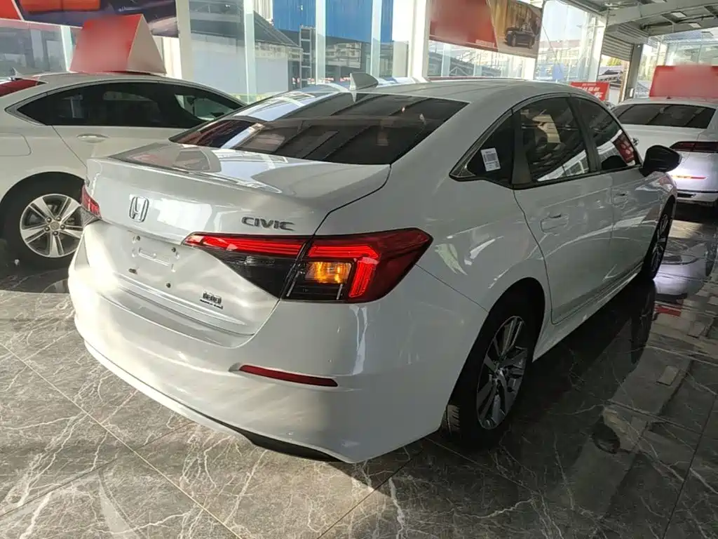 Honda Civic — фото 6
