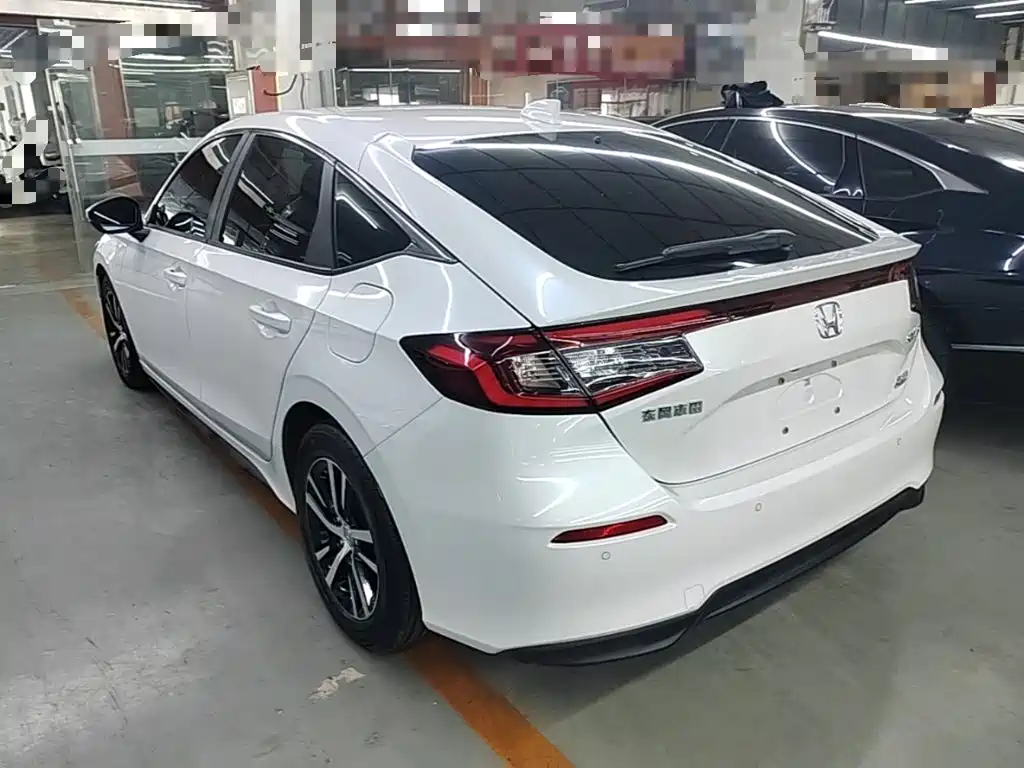 Honda Civic — фото 4