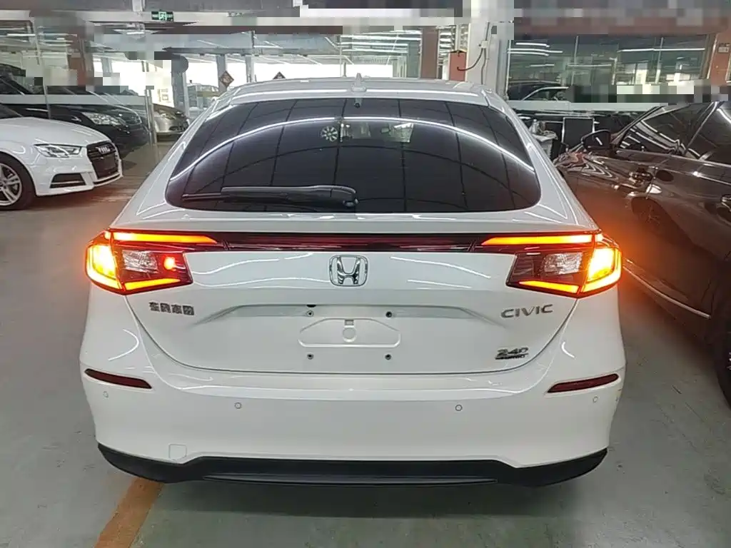 Honda Civic — фото 5