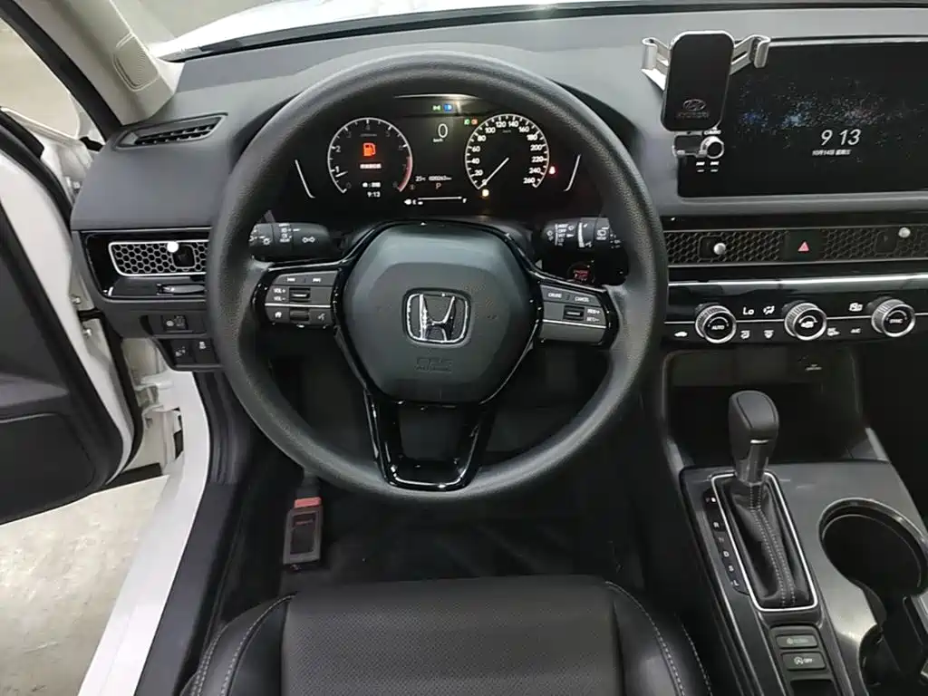 Honda Civic — фото 10