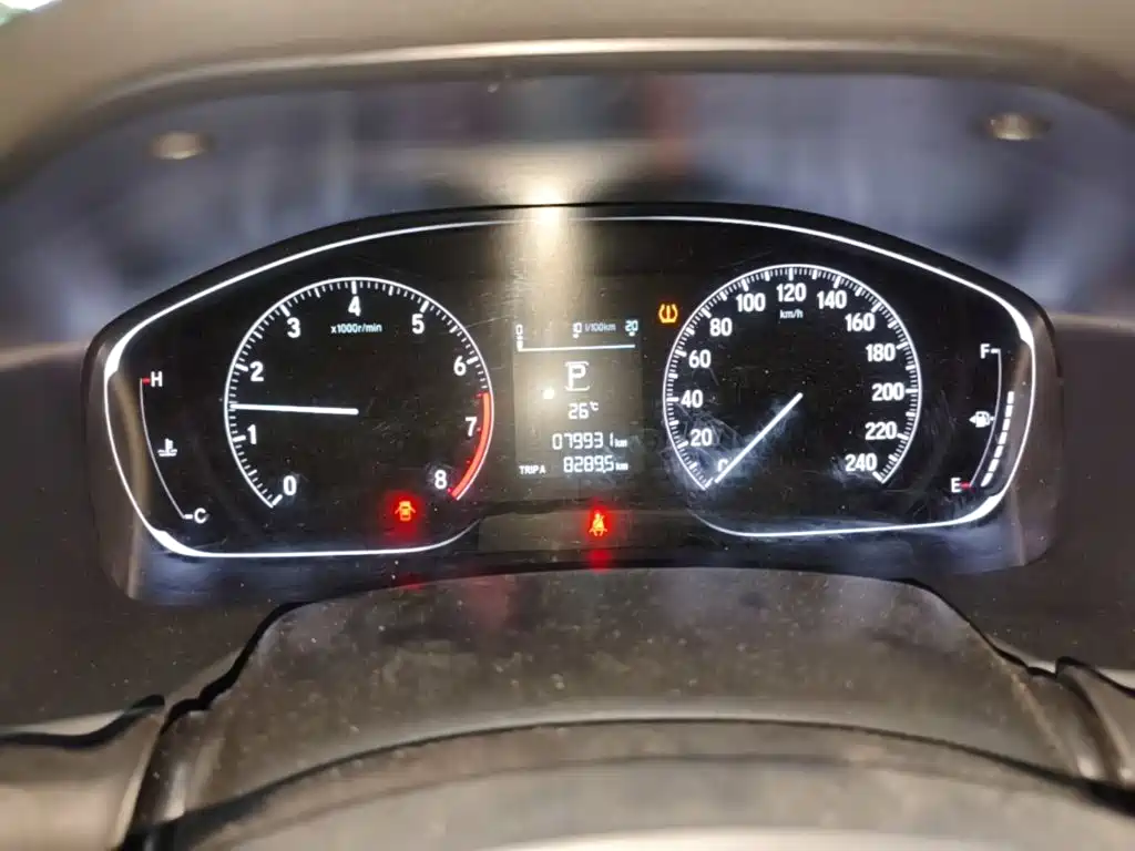 Honda Accord — фото 11