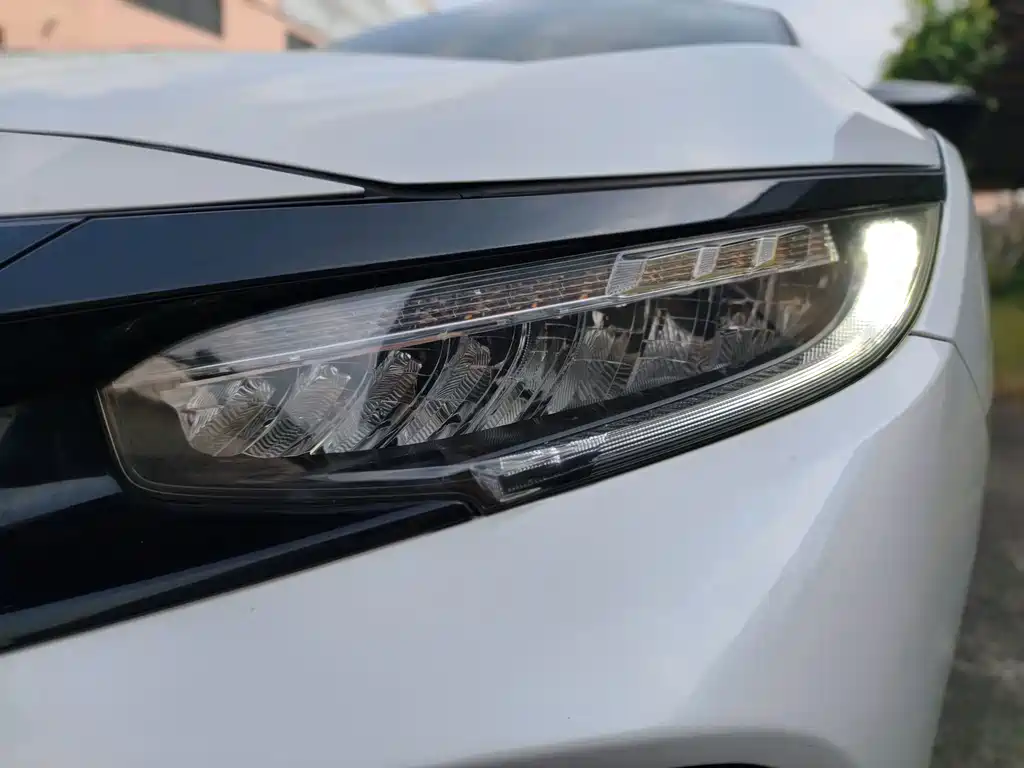 Honda Civic — фото 17