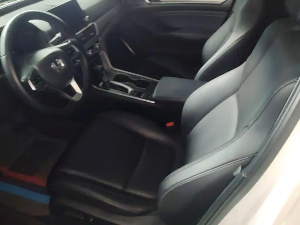 Honda Accord — фото 14