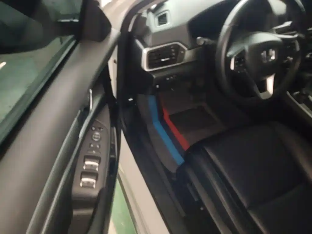 Honda Accord — фото 15