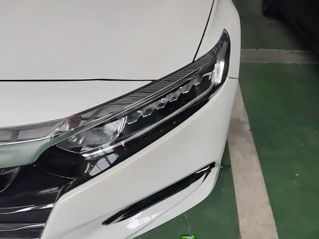 Honda Accord — фото 23