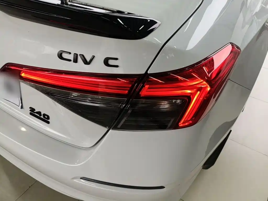 Honda Civic — фото 23