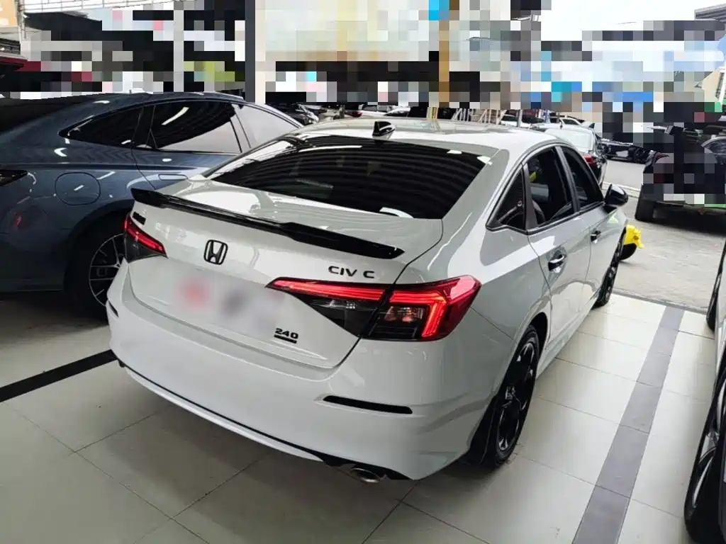 Honda Civic — фото 4
