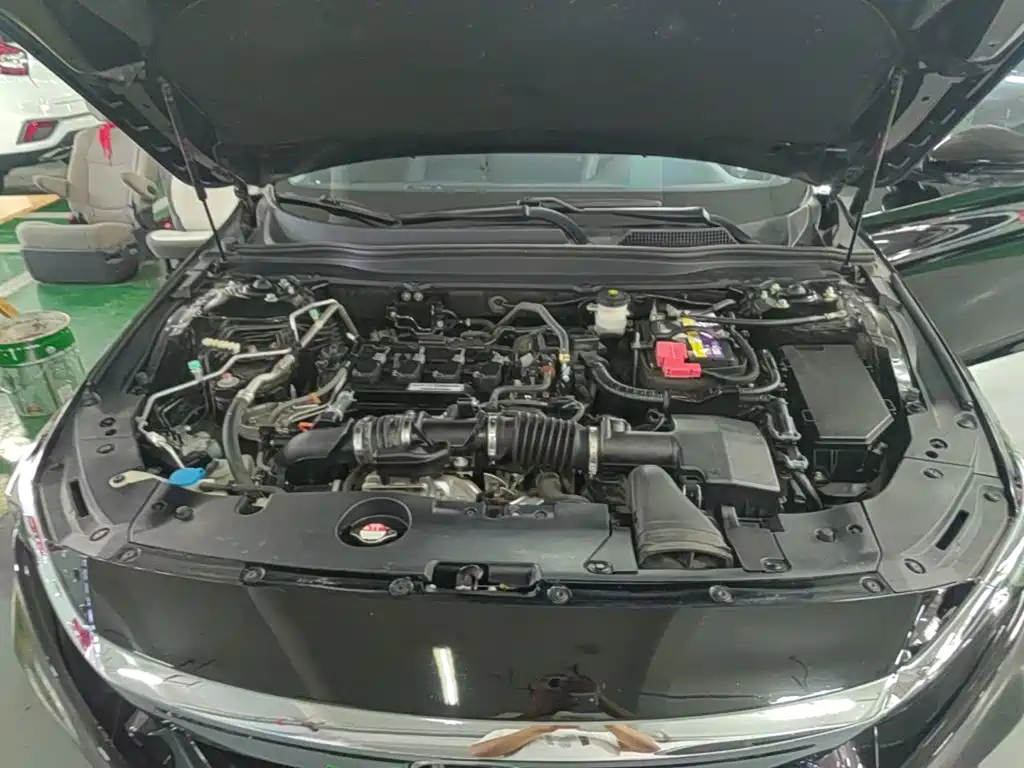 Honda Accord — фото 19