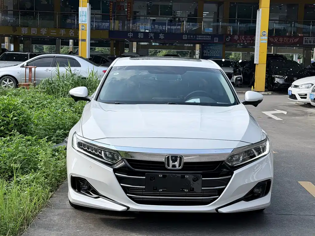 Honda Accord — фото 2