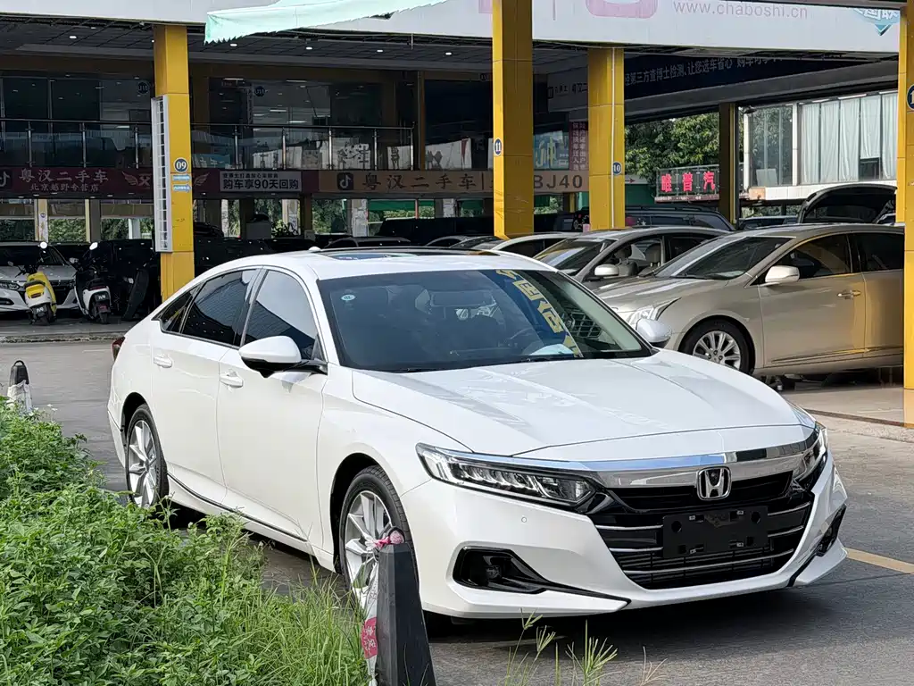 Honda Accord — фото 3