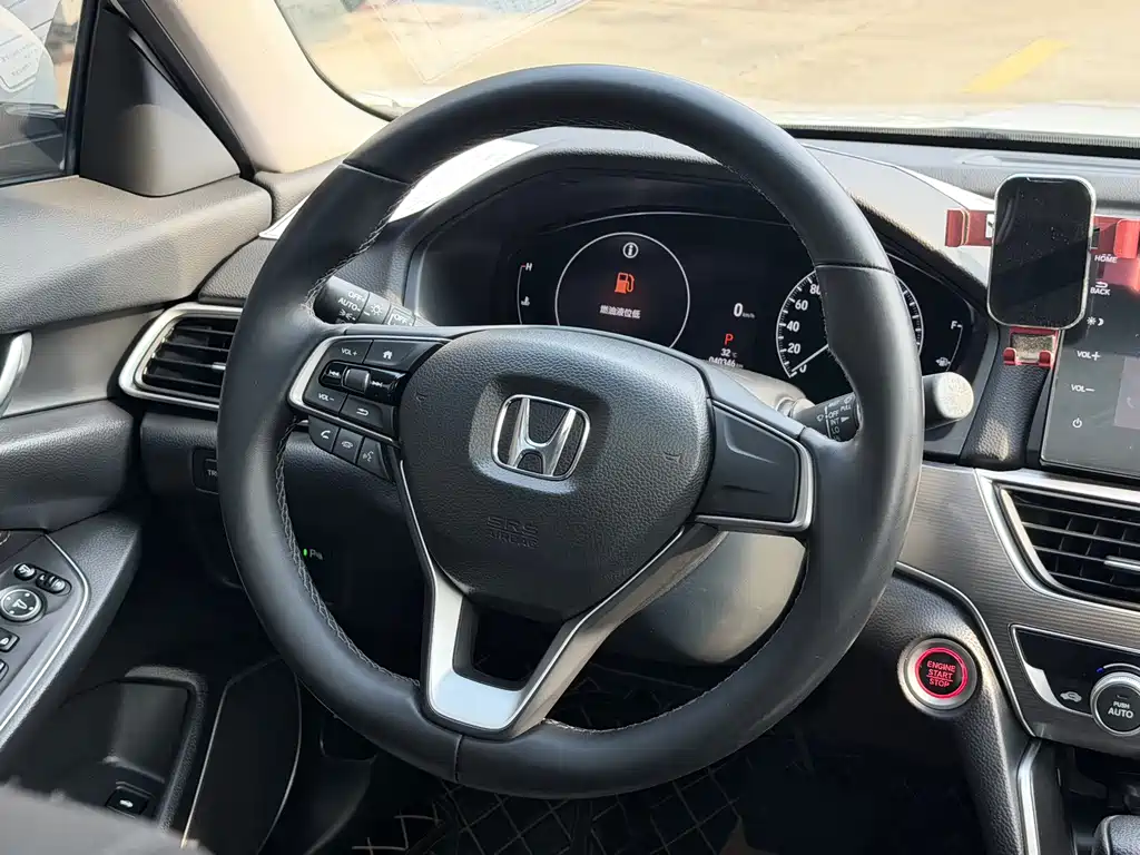 Honda Accord — фото 6