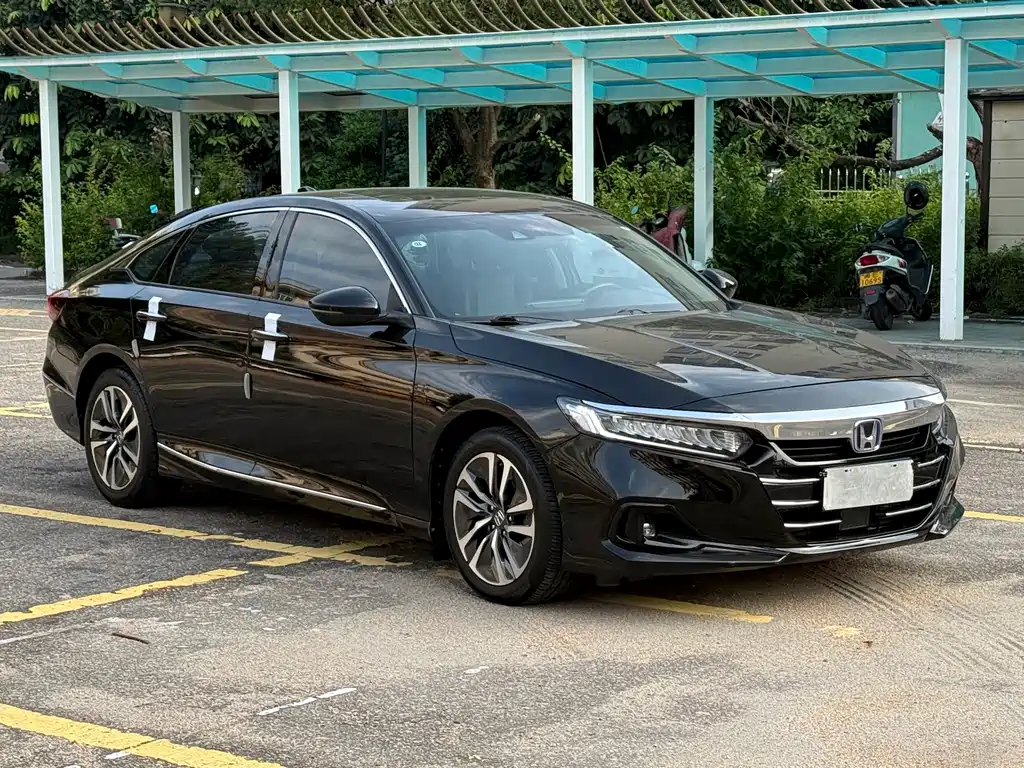 Honda Accord — фото 3