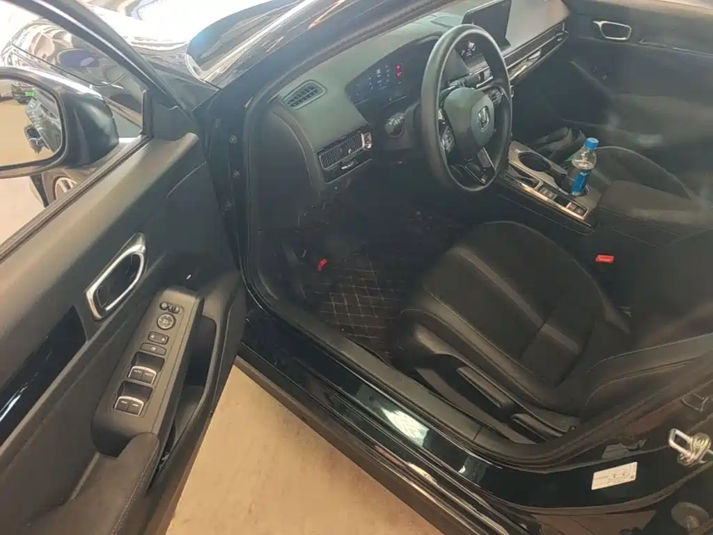 Honda Civic — фото 15