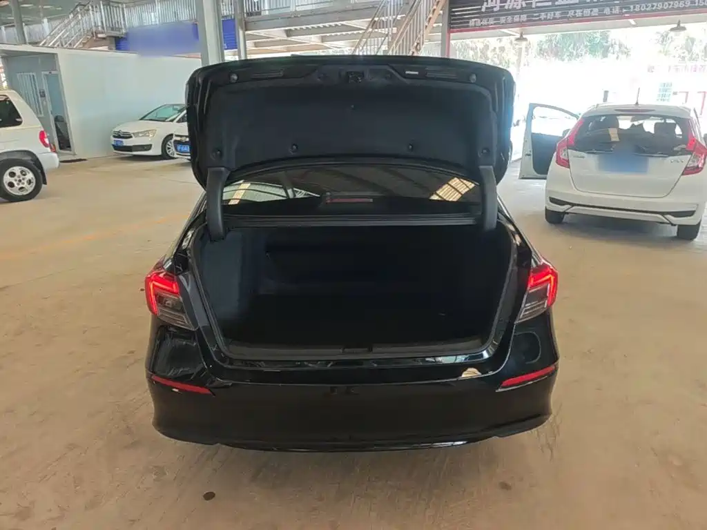 Honda Civic — фото 18
