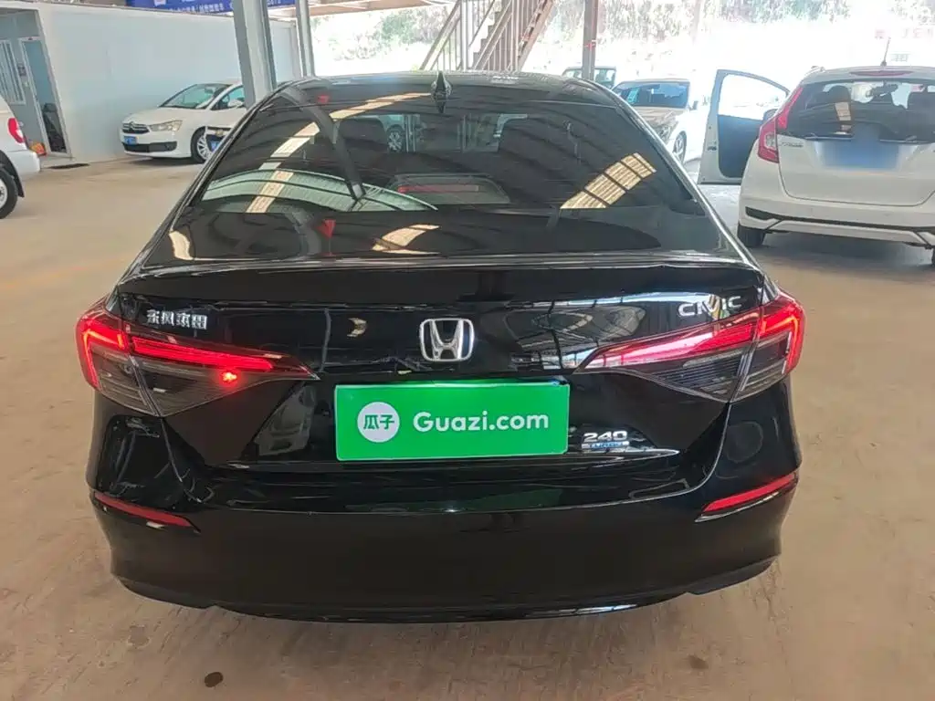 Honda Civic — фото 5