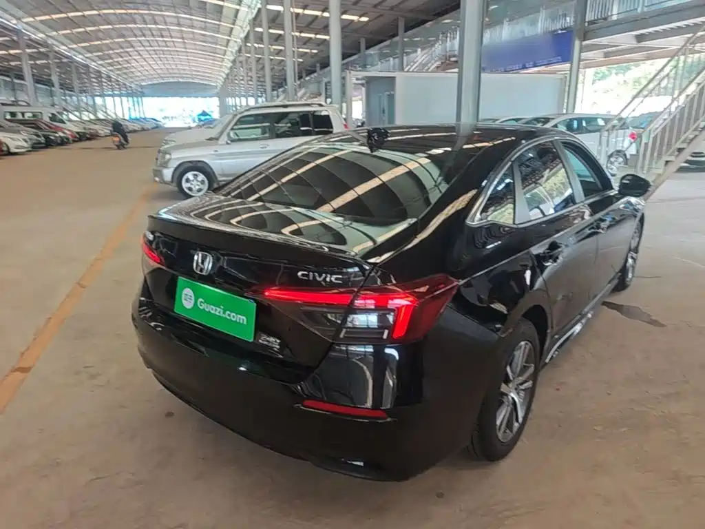 Honda Civic — фото 6
