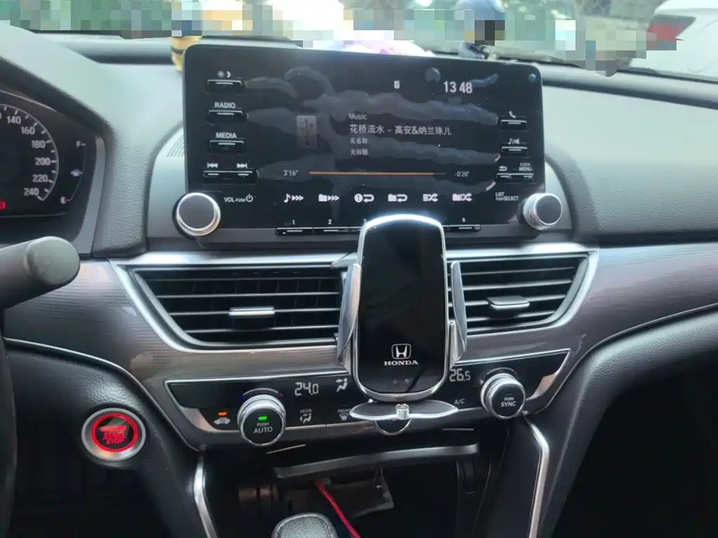 Honda Accord — фото 14