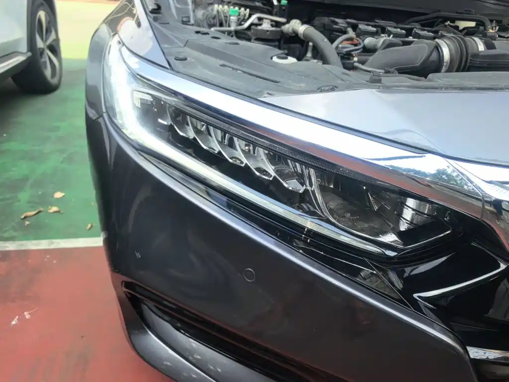Honda Accord — фото 7