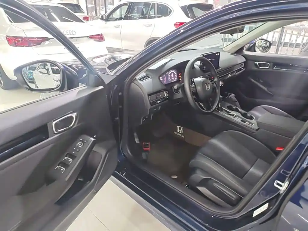 Honda Civic — фото 15