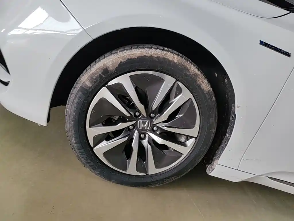 Honda Accord — фото 24