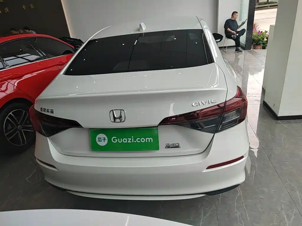 Honda Civic — фото 5