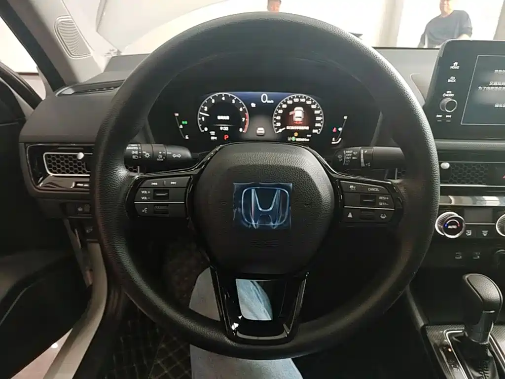 Honda Civic — фото 10