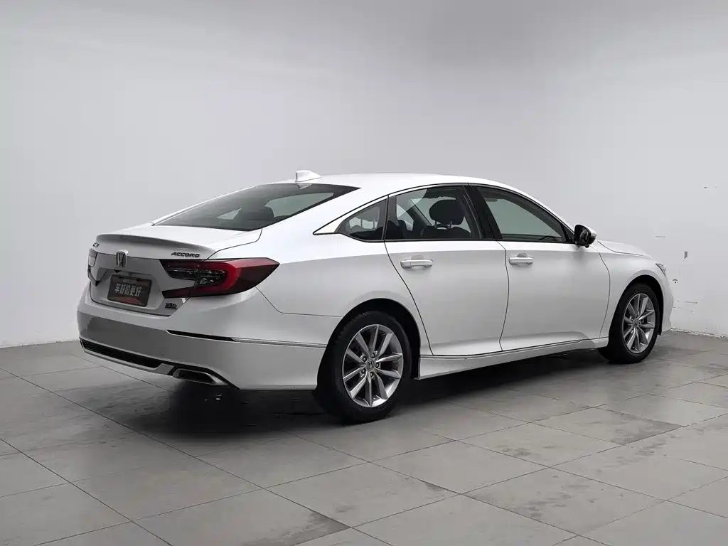 Honda Accord — фото 2