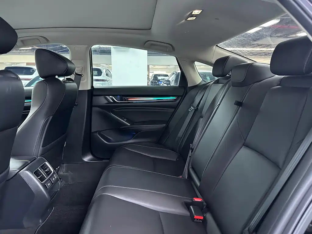 Honda Accord — фото 14