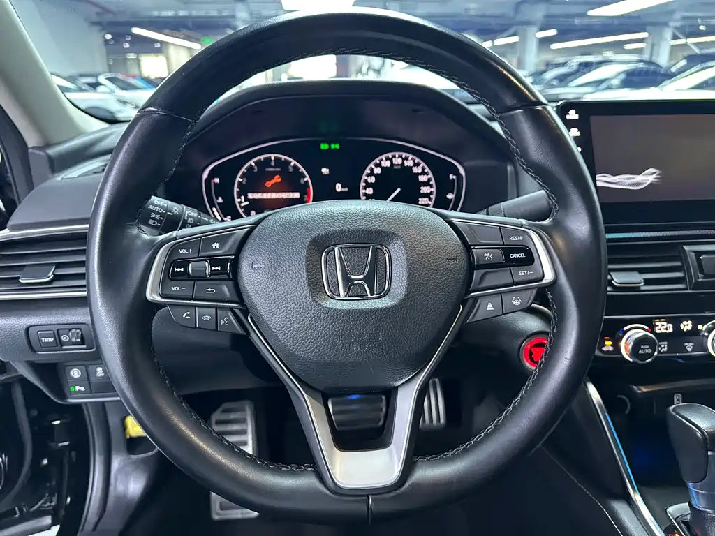 Honda Accord — фото 8