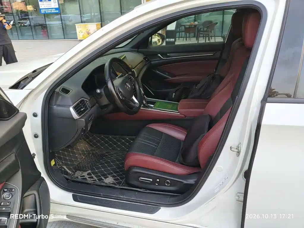 Honda Inspire — фото 6