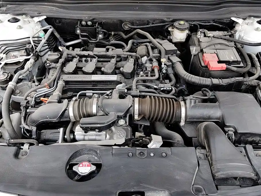 Honda Accord — фото 10