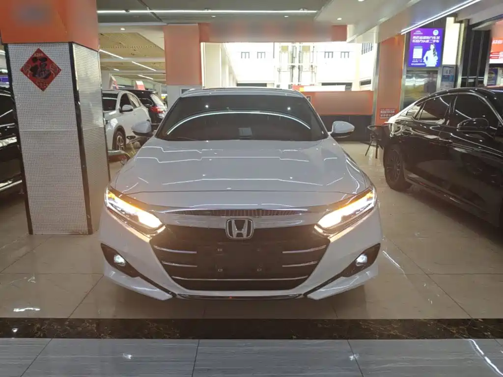 Honda Accord — фото 2