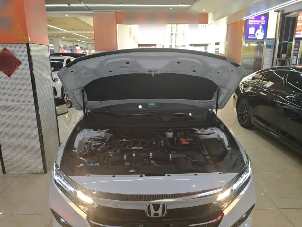 Honda Accord — фото 19