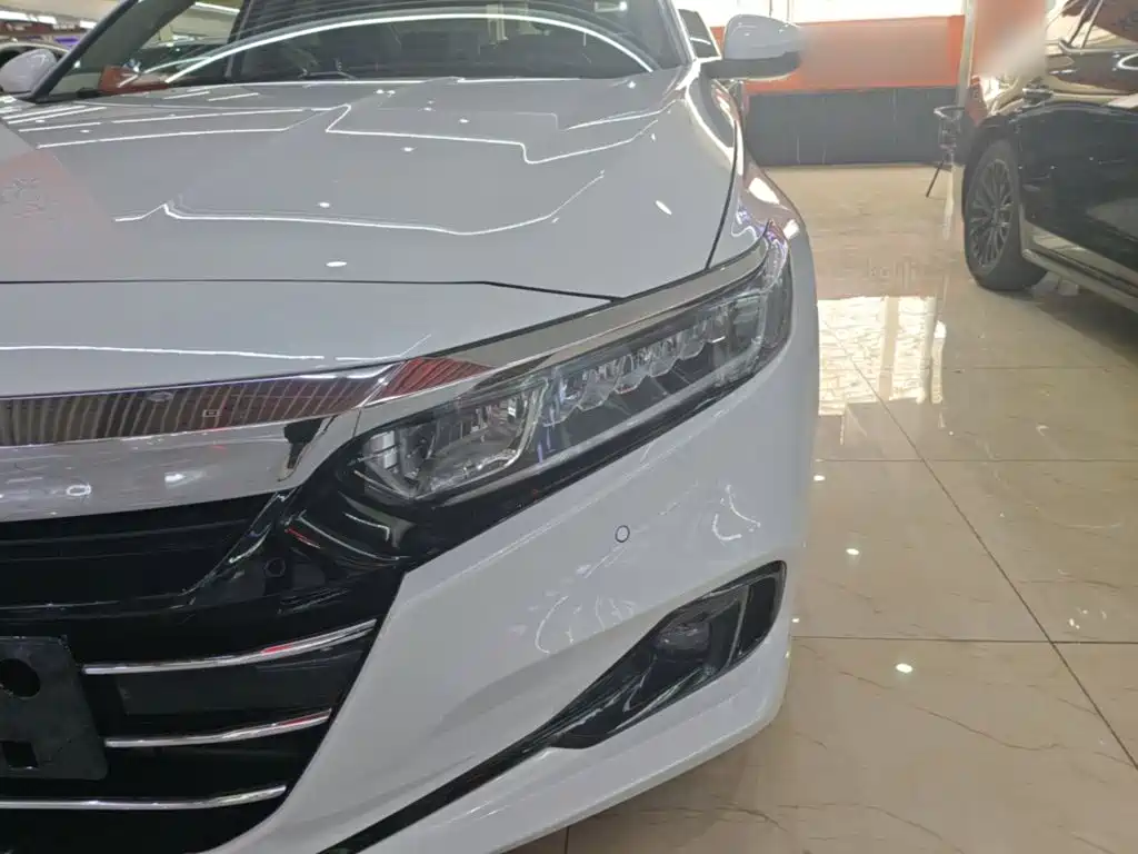 Honda Accord — фото 23