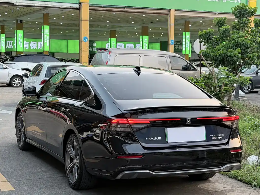 Honda Accord New Energy — фото 14