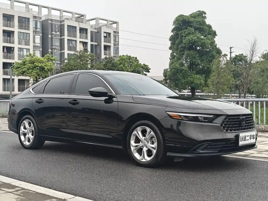 Honda Accord — фото 3