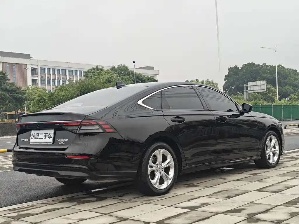 Honda Accord — фото 21