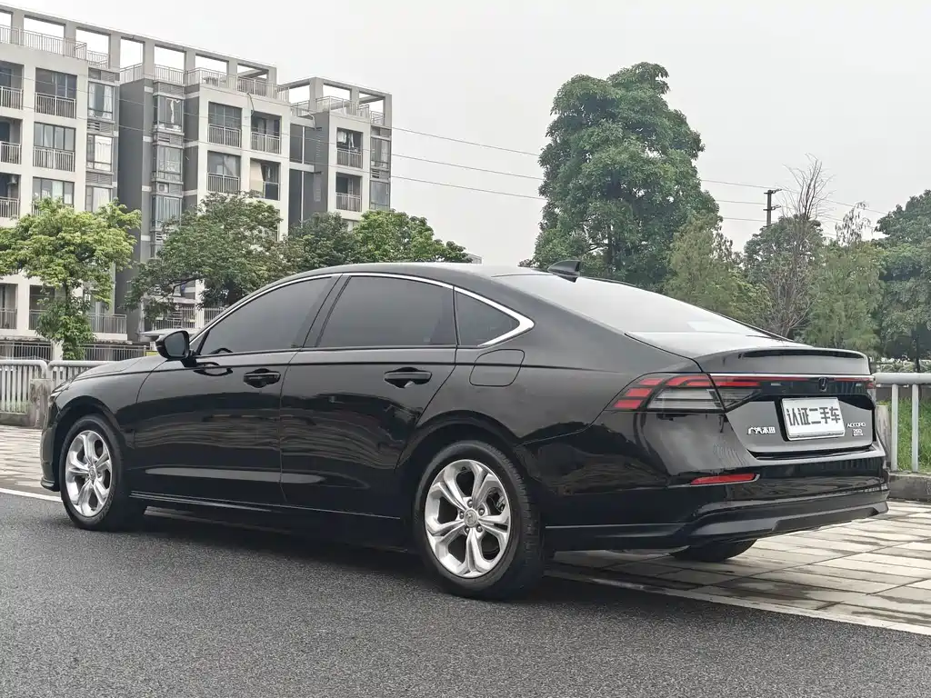 Honda Accord — фото 22