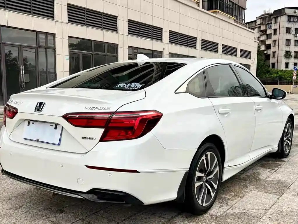 Honda Inspire — фото 4