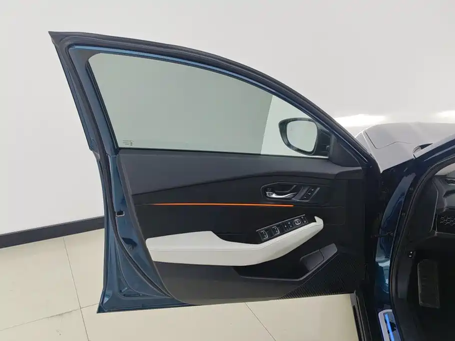 Honda Accord New Energy — фото 7