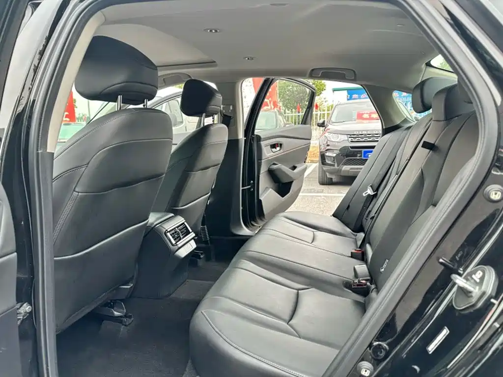 Honda Accord — фото 14