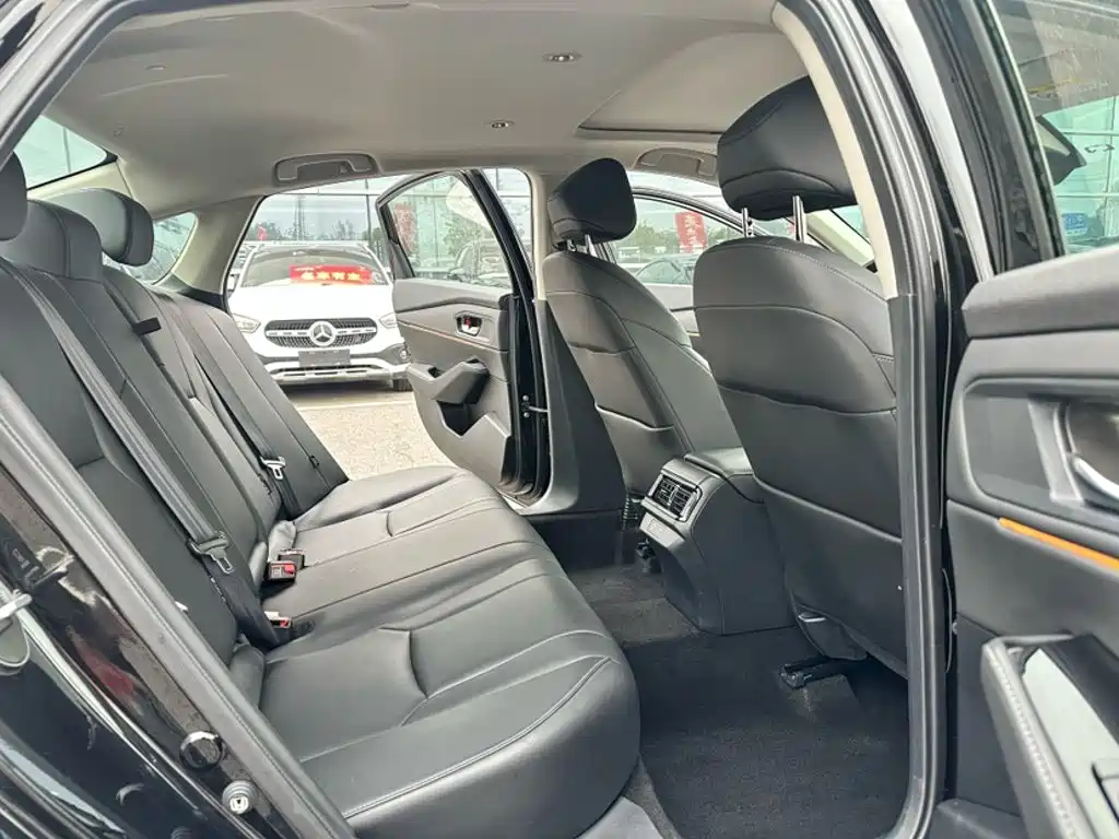 Honda Accord — фото 16
