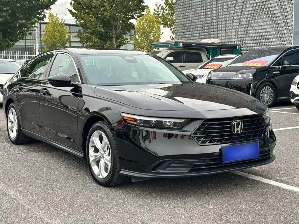 Honda Accord — фото 4