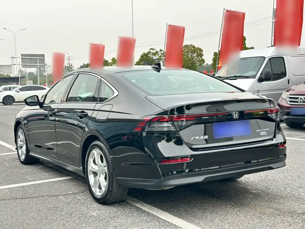 Honda Accord — фото 5
