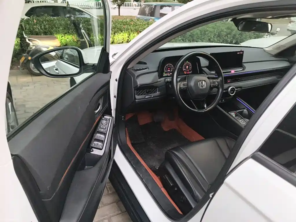Honda Accord New Energy — фото 15
