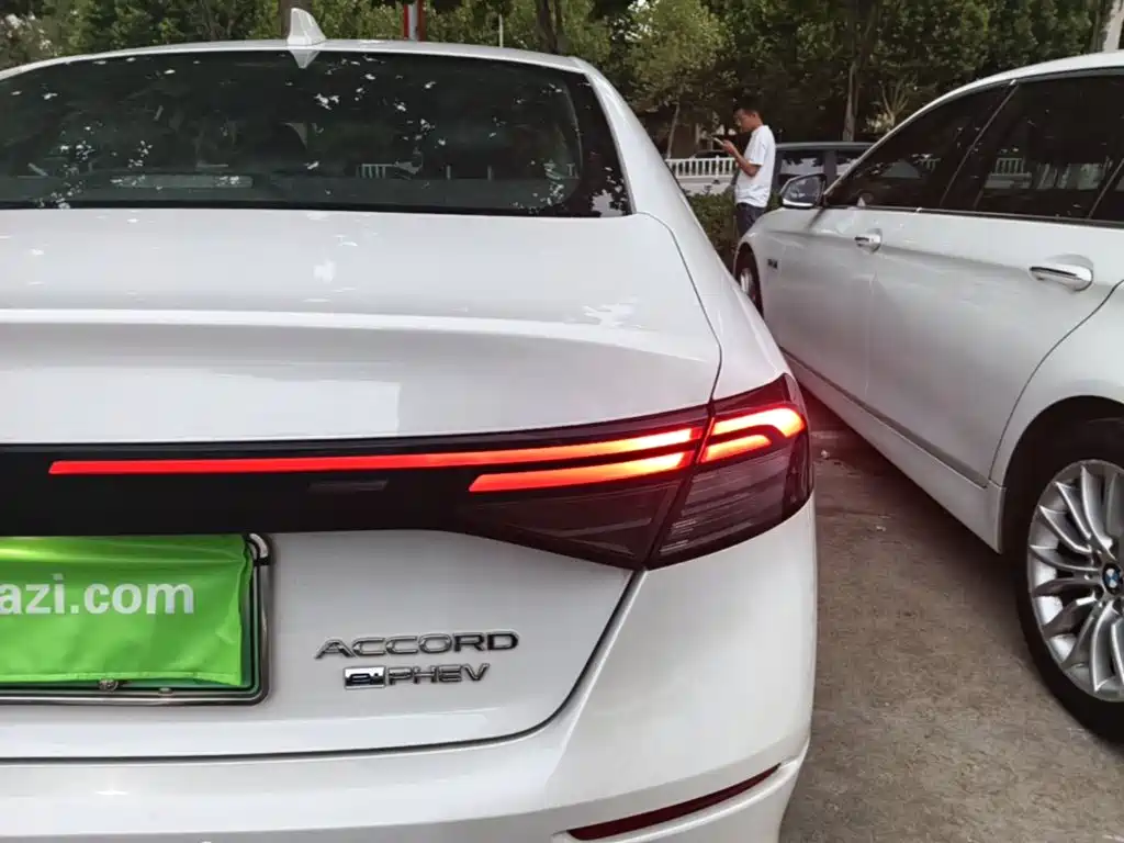 Honda Accord New Energy — фото 7