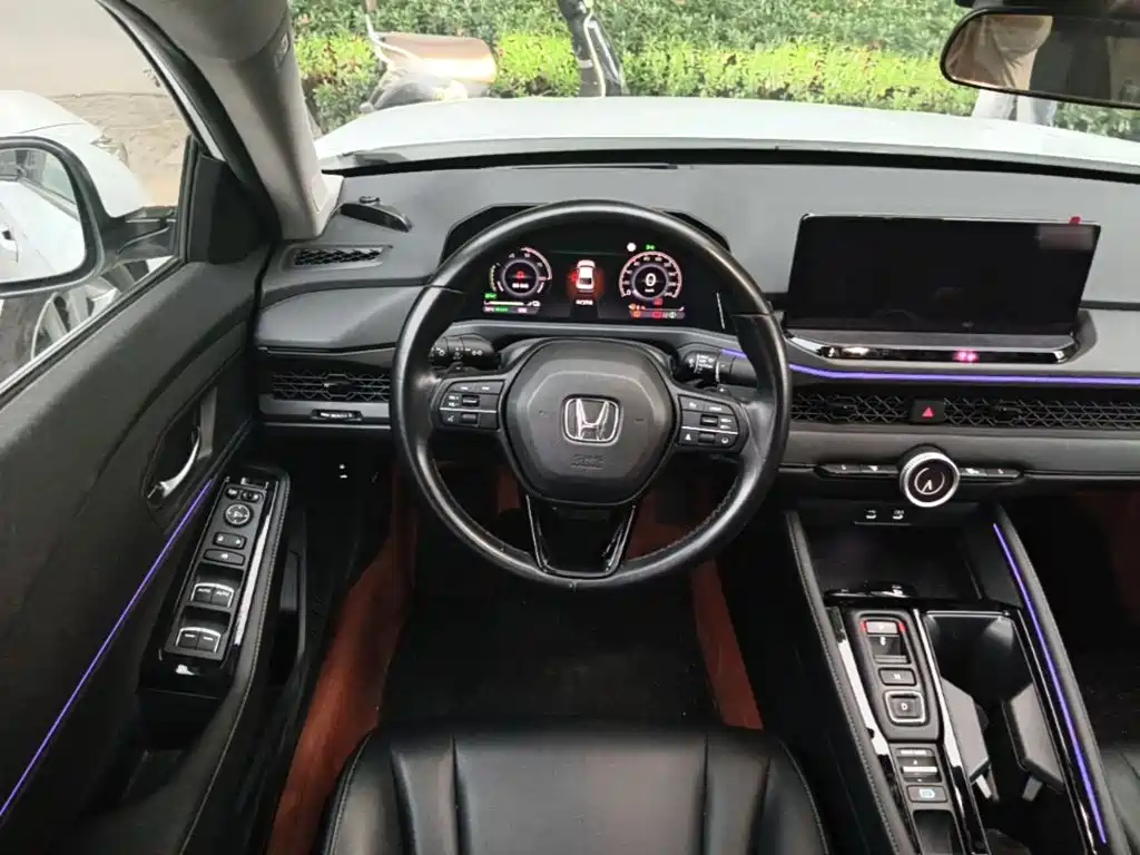 Honda Accord New Energy — фото 10