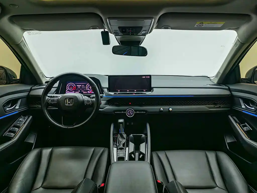 Honda Accord — фото 11
